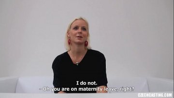 L'adolescente gode cazzo ragazzo