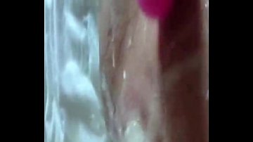 Bruna puttana scopata pecorina