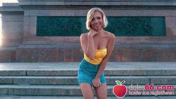 Milf tettona bionda scopata adolescente Impiegato