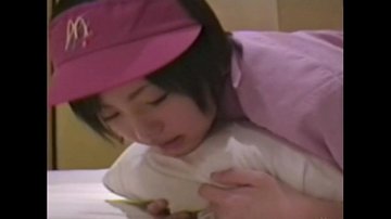 ragazza succhia cazzo uomo finché eiacula Eiaculare